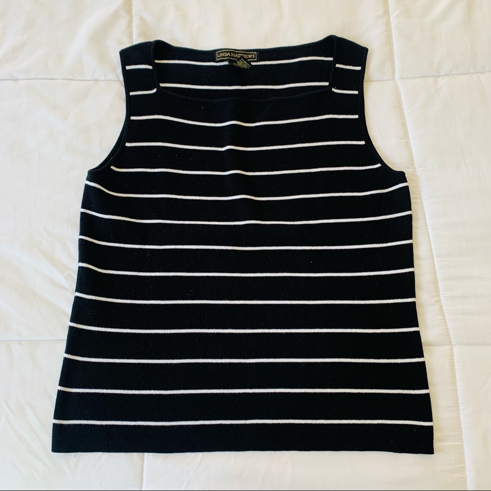 Linda Mathews Black & White Stripe Top Size Medium